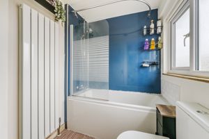 Family Bathroom- click for photo gallery